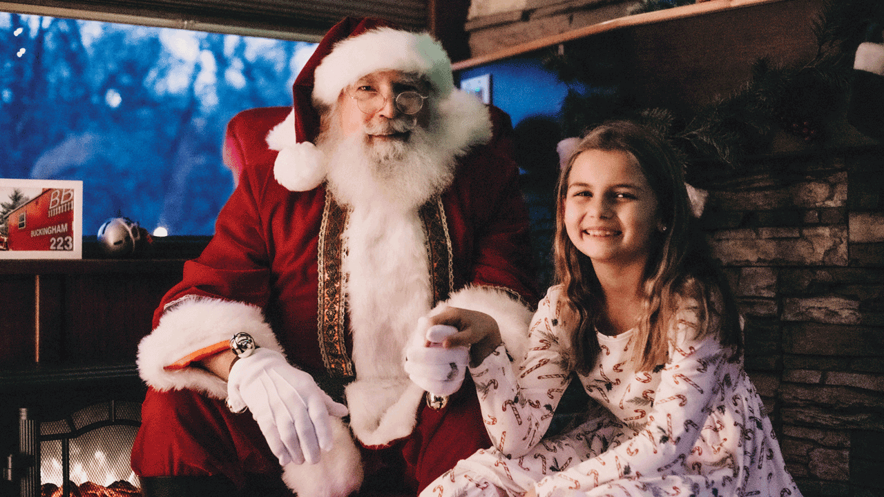 Virginia Santa Train Get Away: Santa's Scenic Railway in Staunton, Virginia