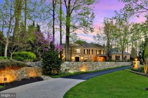 1029 Founders Ridge Lane