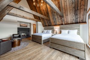 Cove Creek Lodge