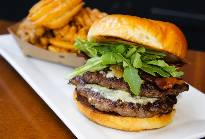 Ballston_Local_Bluemont_burger