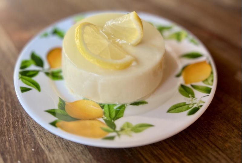 Netties_Tavern_Lemoncello_Panna_Cotta