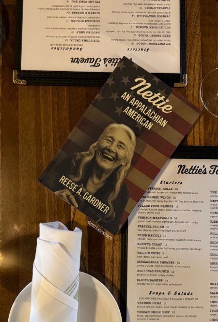 Netties_Tavern_Table_Setting