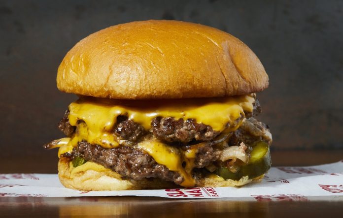 Sloppy_Mamas_cheeseburger