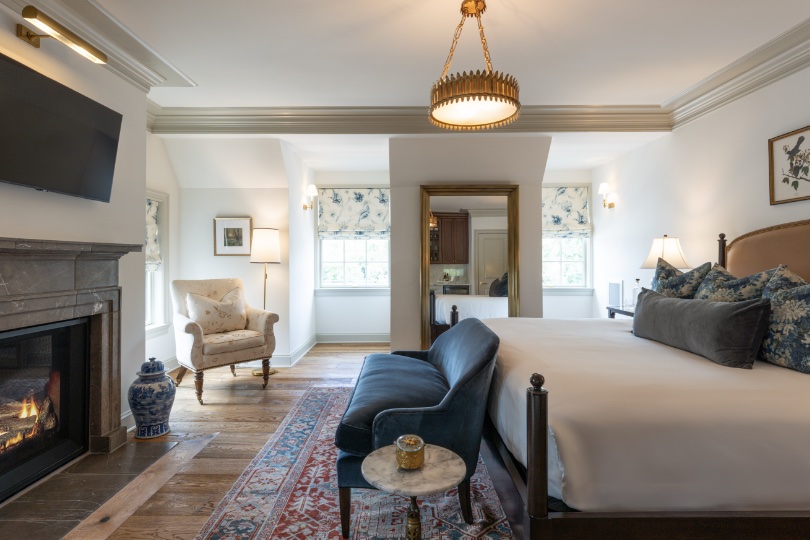 The_Burg_hotel_room