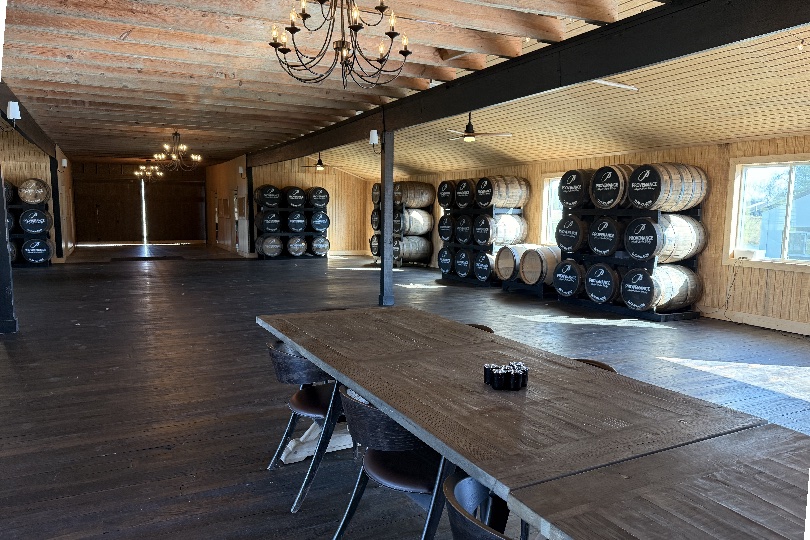 Provenance_long_barn