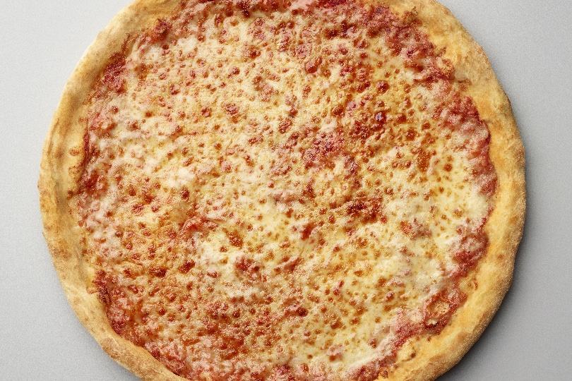 Paisanos_Cheese_Pizza