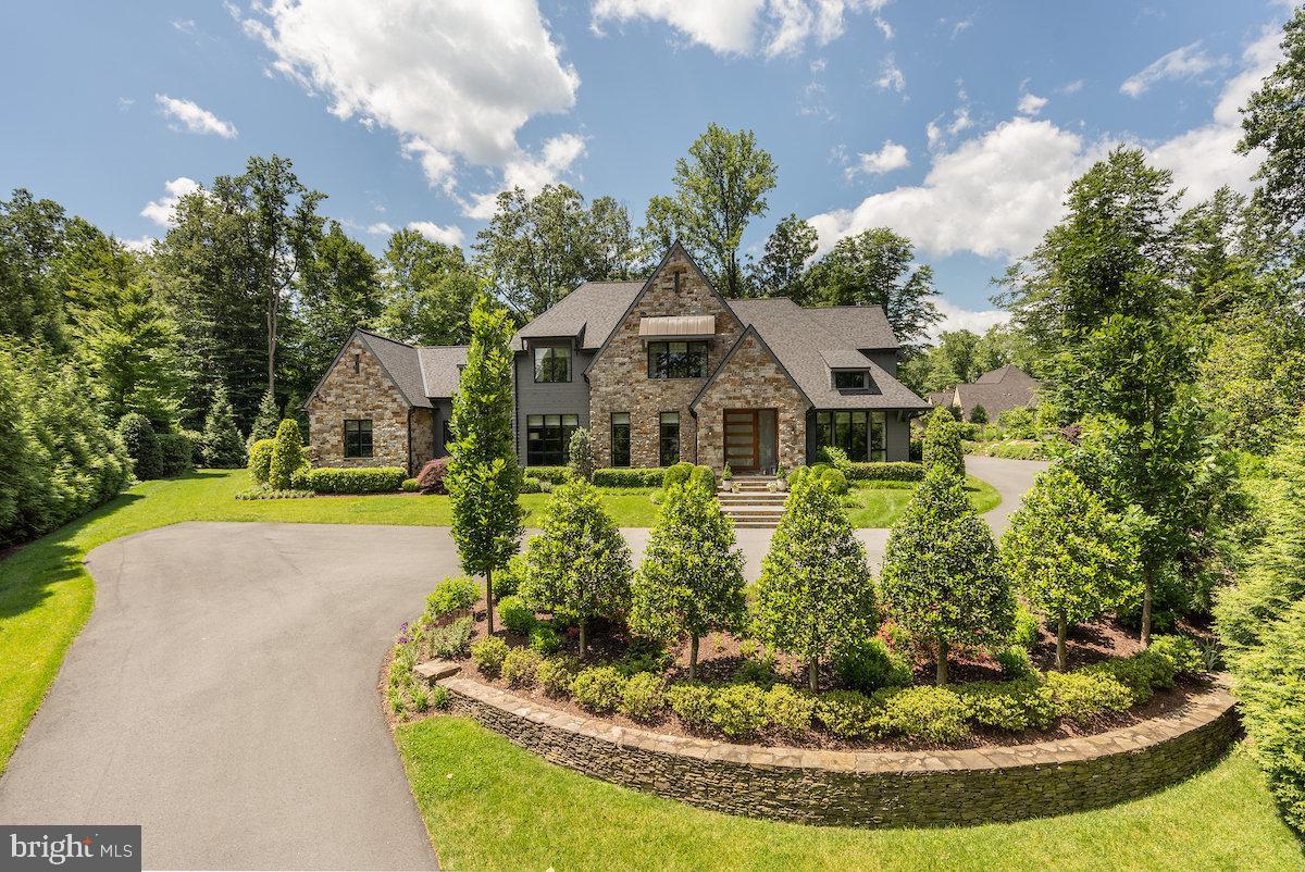 6727 Lucy Ln. McLean 