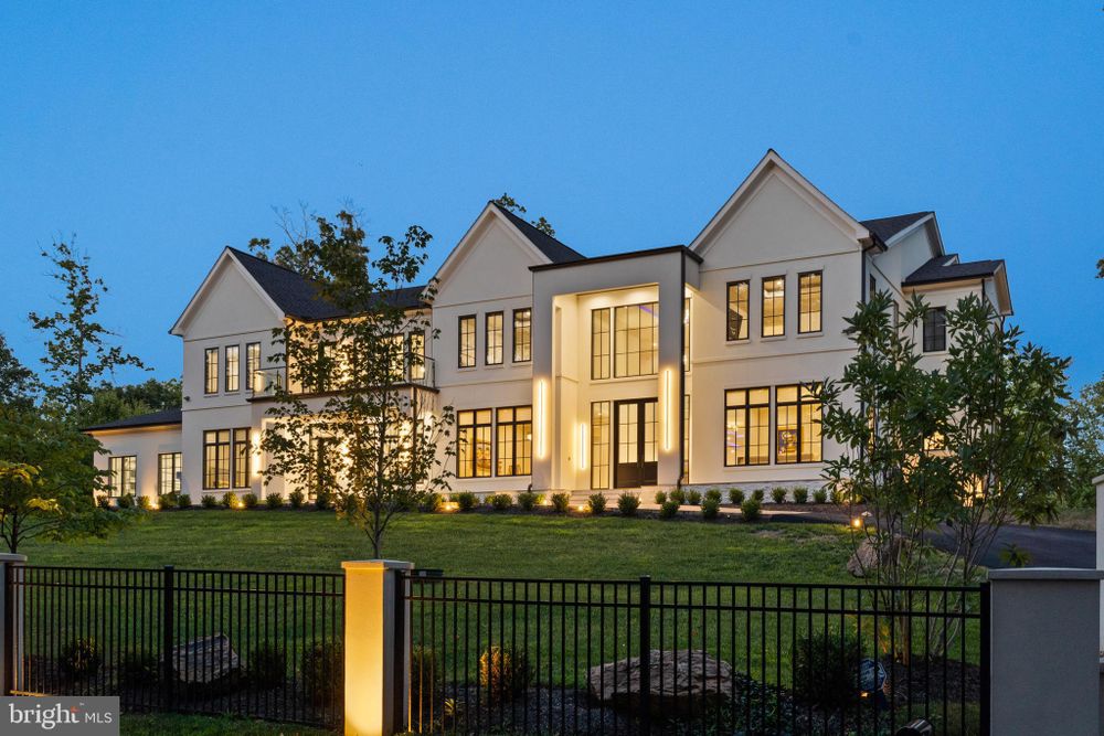 1249 Daleview Drive Mclean 