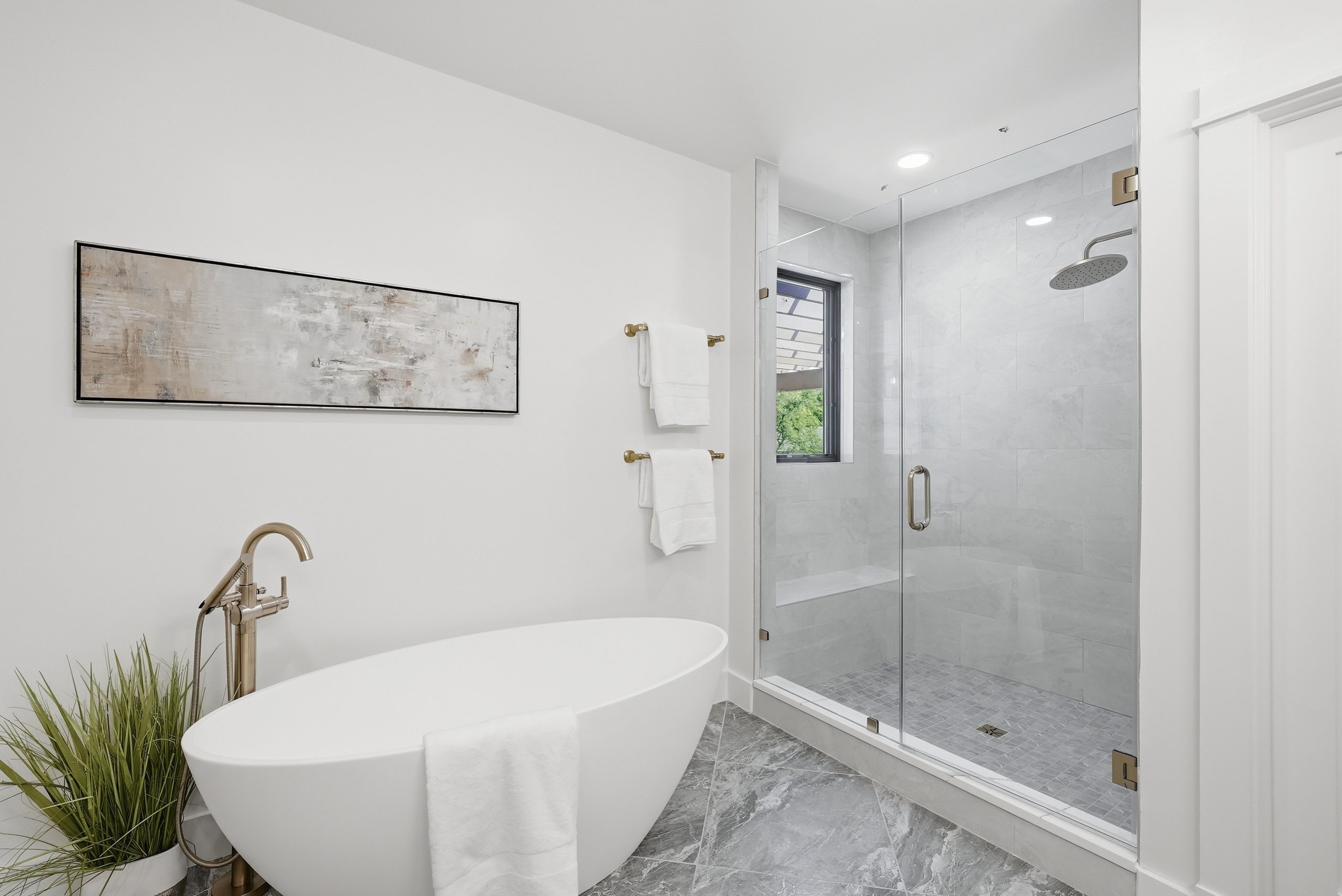 840 N Burlington St., Arlington, VA. For sale townhome. bathroom
