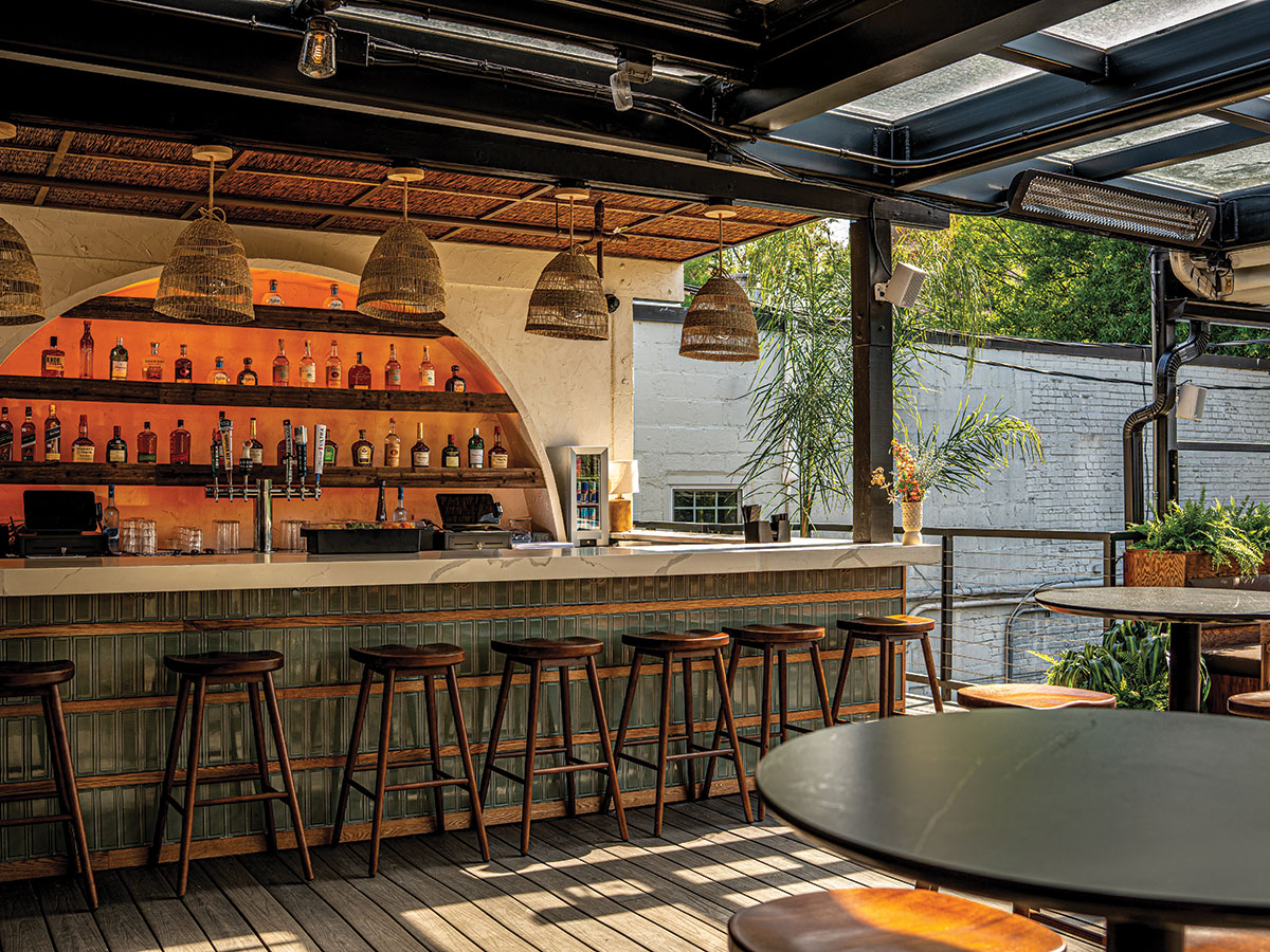 Boulevard and Solset Bring Vacation Vibes to Clarendon